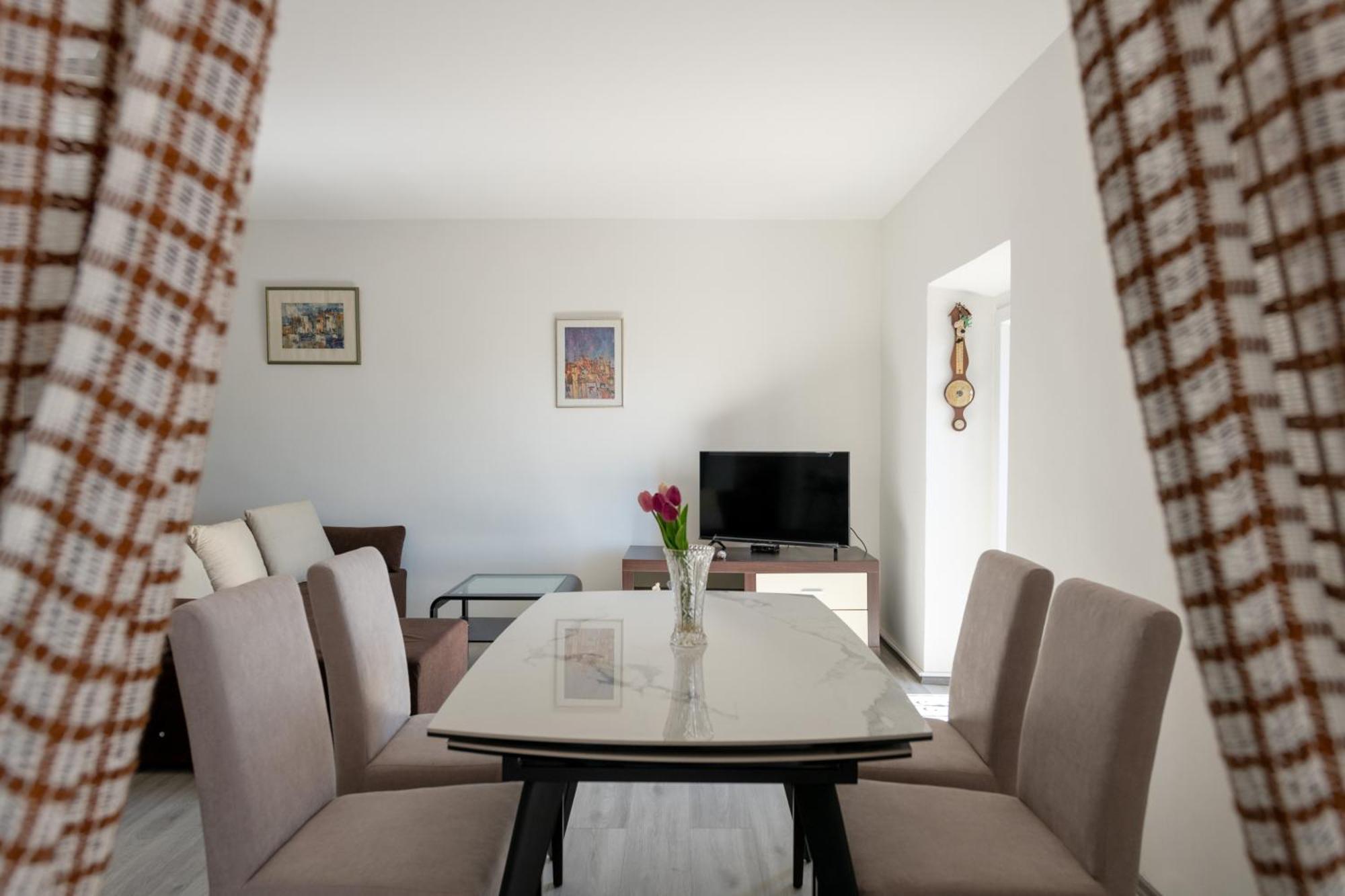 Apartment Gioia Ровин Екстериор снимка