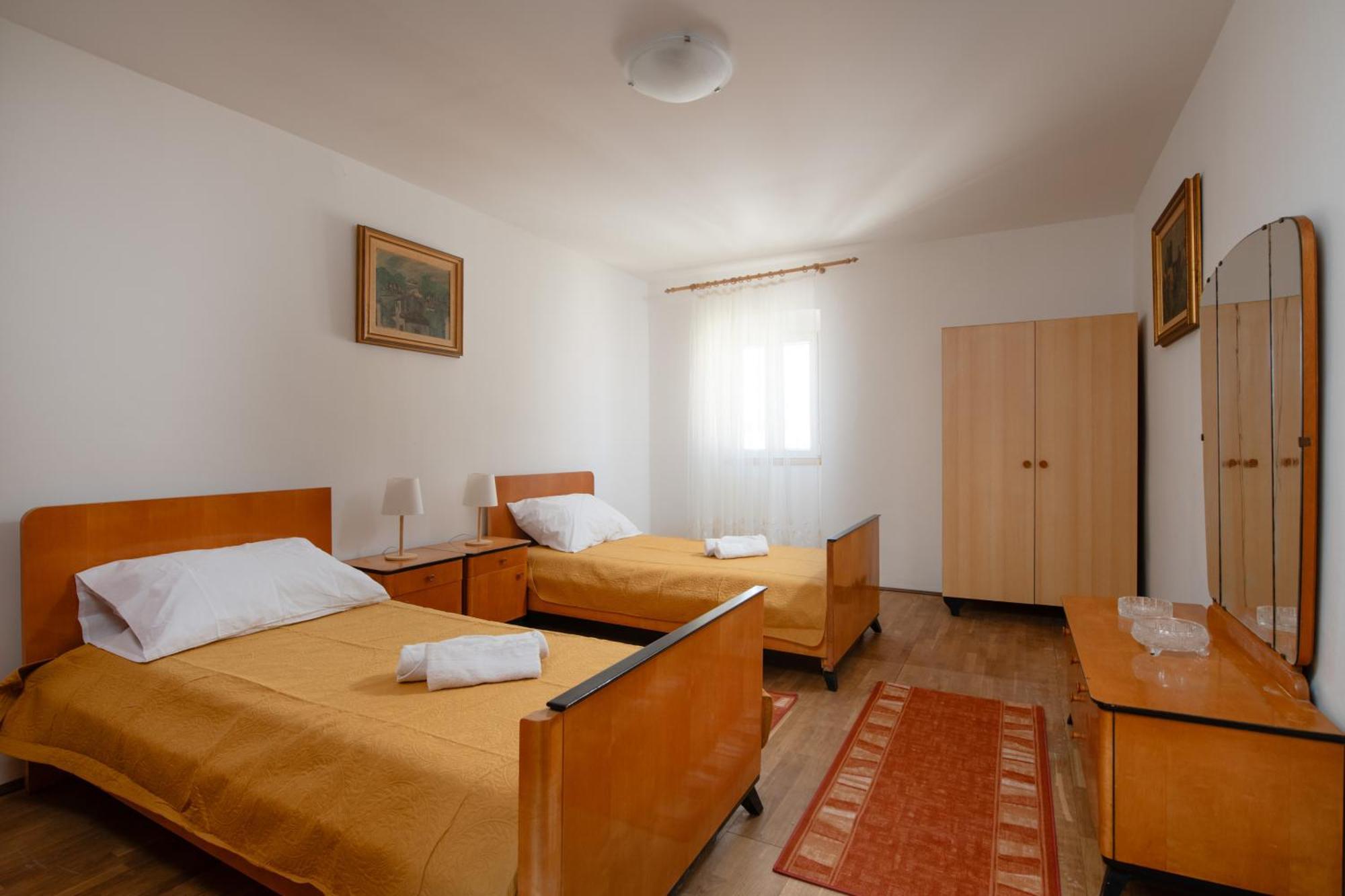 Apartment Gioia Ровин Екстериор снимка